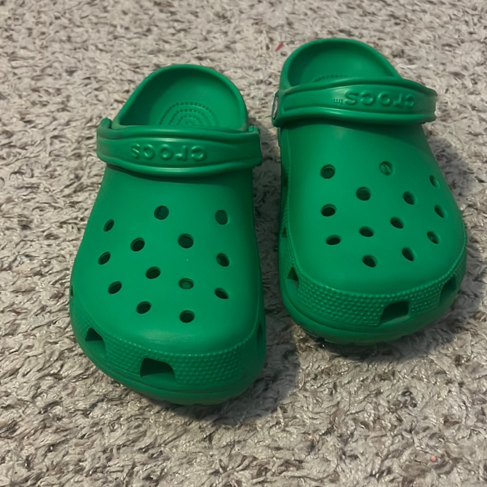 Croc slides